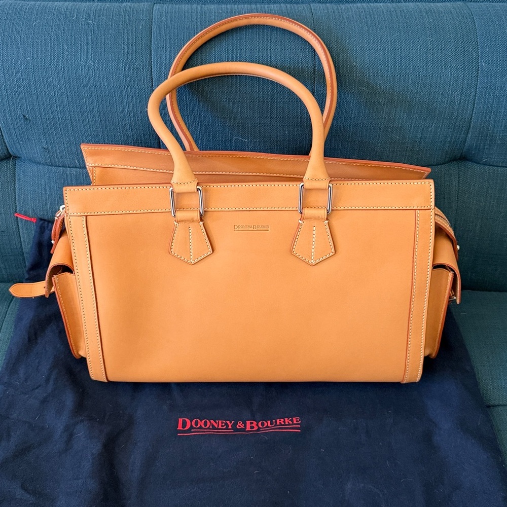 NWOT Dooney & Bourke Large Side Pocket Satchel Alto Style Leather Tan (RARE)